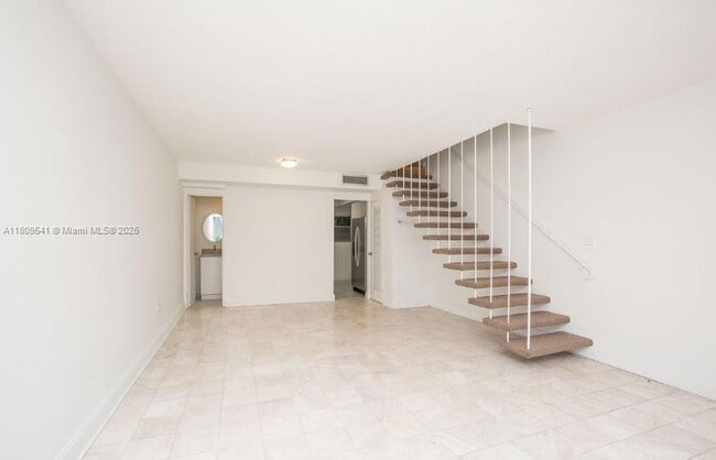 Building Photo - 9455 Bay Harbor Terrace