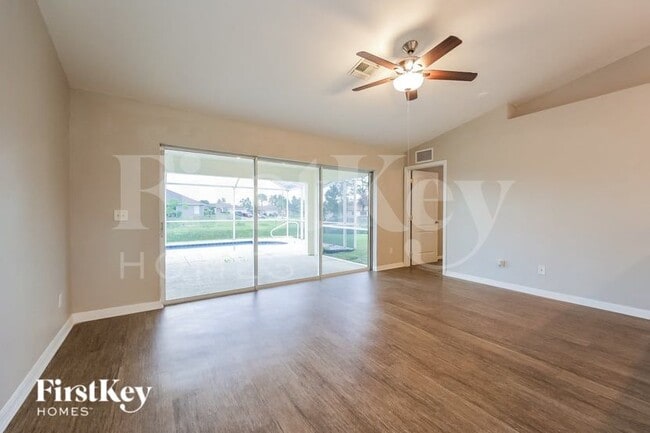 Foto del edificio - 1145 Edgewood St E