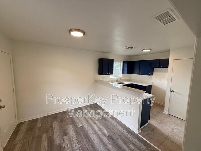 Foto del edificio - 4009 Ester Dr SW