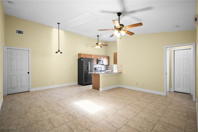 Foto del edificio - 1417 SW 51st Ln