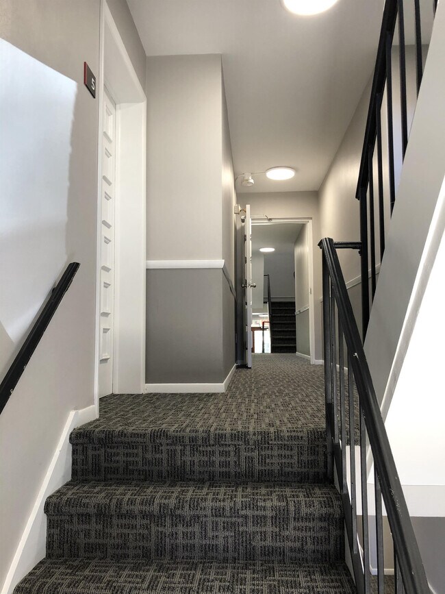 Foto del edificio - 227 N Broadway St