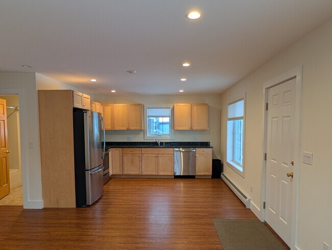 Foto del edificio - 204 S Maple St