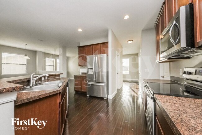 Foto del edificio - 4705 Blackthorn Cir