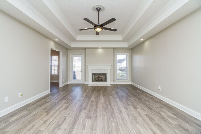 Foto del edificio - 713 Almondwood Pl