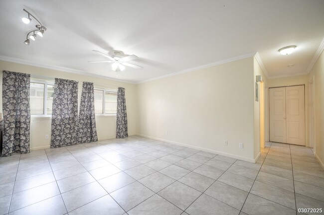 Foto del edificio - Ground Floor 2/2 Duplex in Wahiawa w/ Sola...