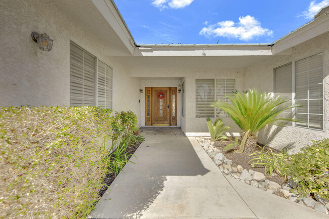 Building Photo - 2503 Brentwood Dr