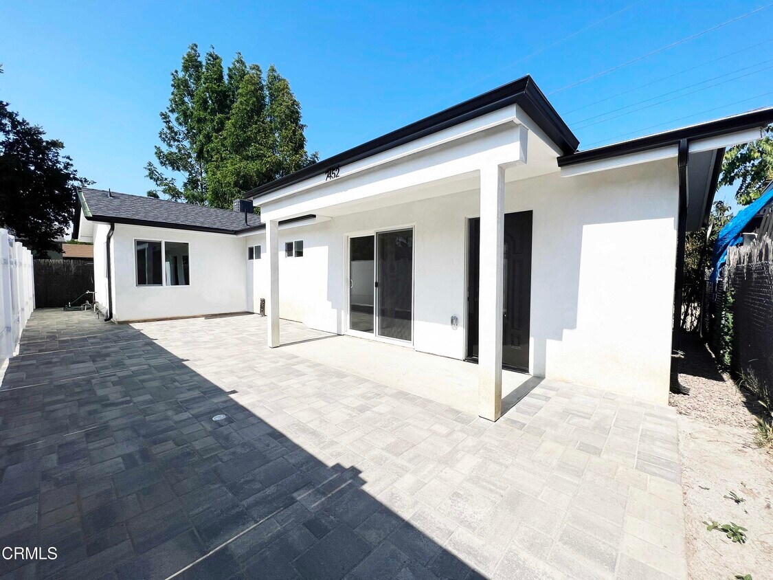 7452 Wilbur Ave, Los Angeles, CA 91335 Townhome Rentals in Los