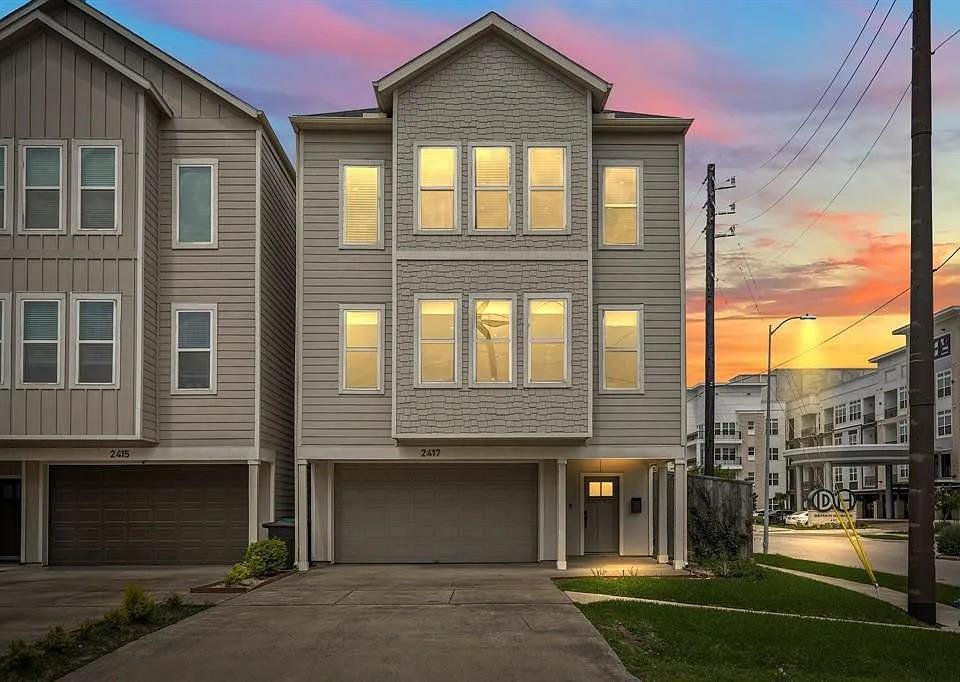 Foto principal - 2417 Rutland St