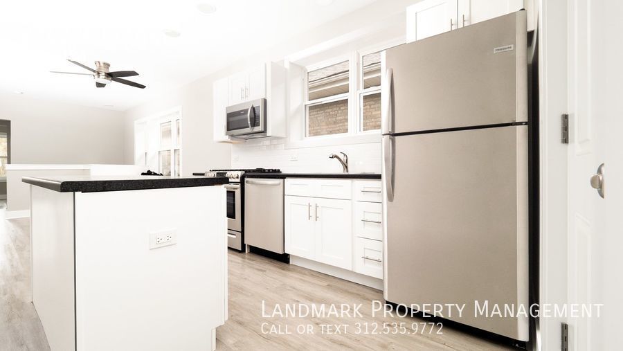 Foto principal - 8724 S Justine