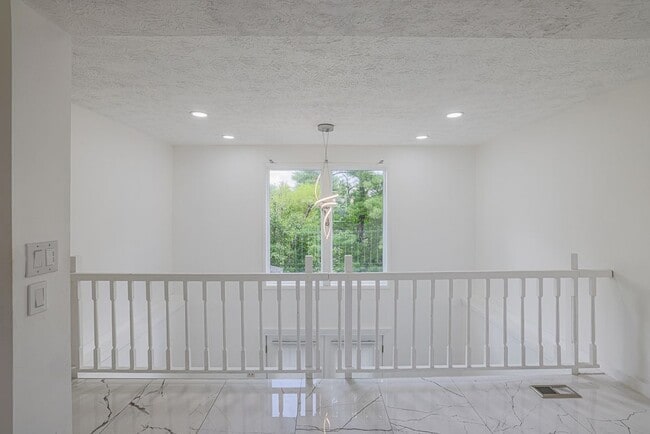 Foto del edificio - 9 Stillwood Cir