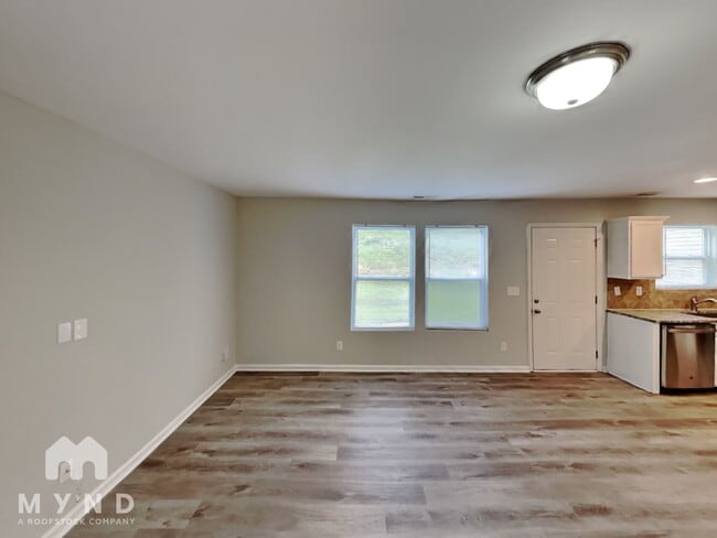 Building Photo - 6108 Fazenda Drive