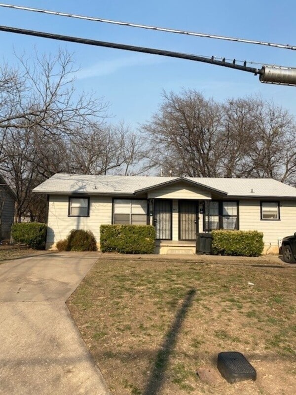 Building Photo - 507 Adams Ave