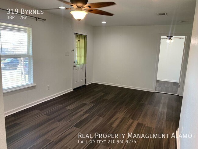 Building Photo - 319 Byrnes Dr
