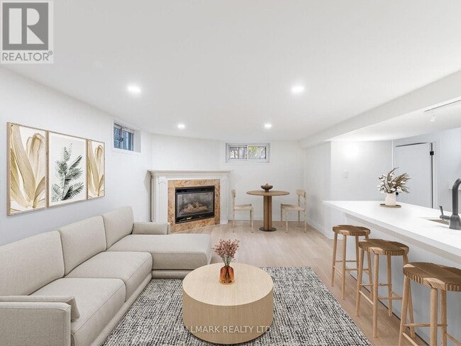 Building Photo - 588 Victoria Park Ave