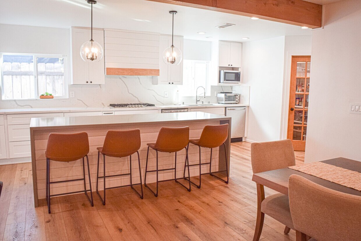 Foto principal - 4711 59th St