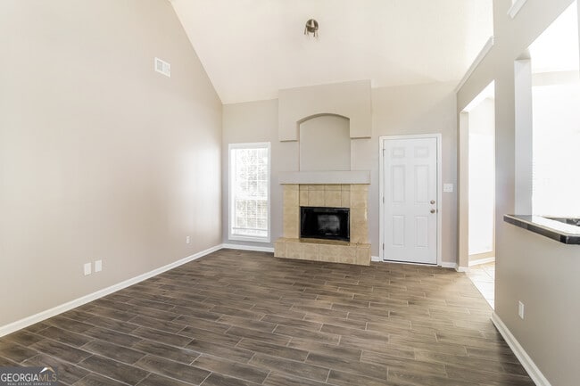Building Photo - 632 Washington Dr