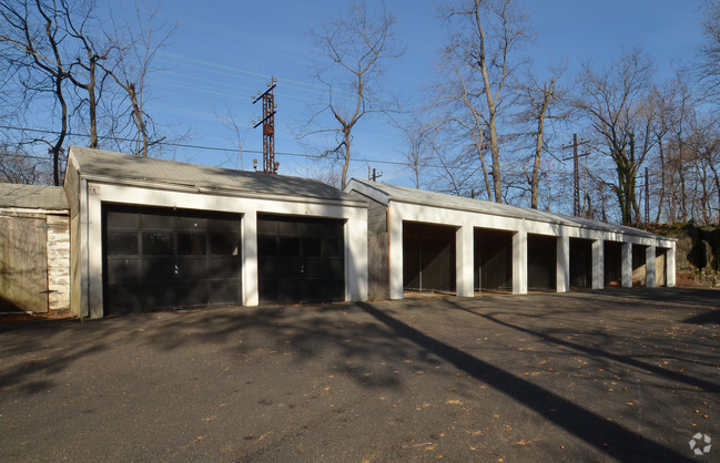 Building Photo - Rye Park Apartments