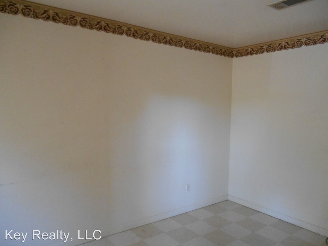 Building Photo - 2 br, 1 bath House - 2218-A North City Park