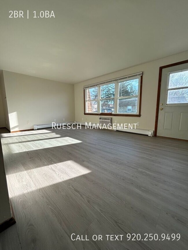 Building Photo - Charming 2 Bedroom 1 Bathroom Upper