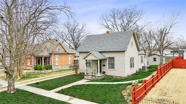 Building Photo - 309 N 3rd St