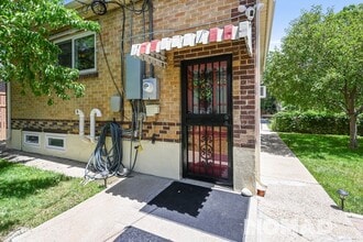 Building Photo - 4885 Stuart St