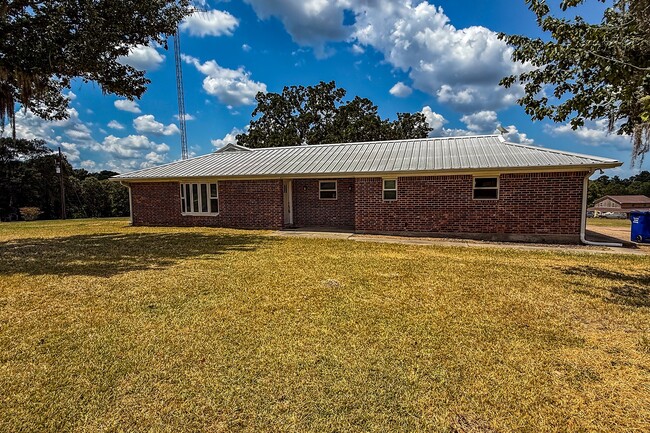 Building Photo - 62A Windy Oaks