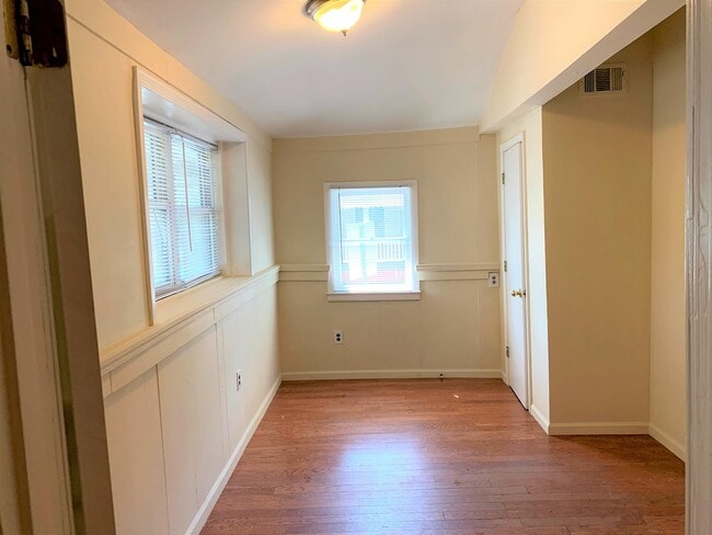Photo - 569 10th St NW (Atlanta, GA) Apartment