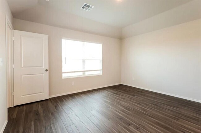 Foto del edificio - 1803 Crimson Lake Blvd