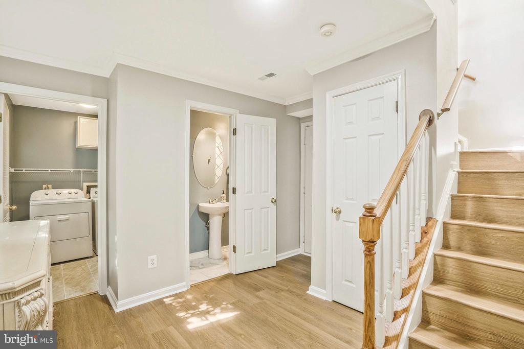 Primary Photo - 2430 Garnett Dr
