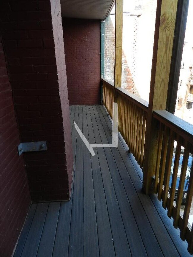 Building Photo - Cleveland Circle Area of Brighton. Steps f...