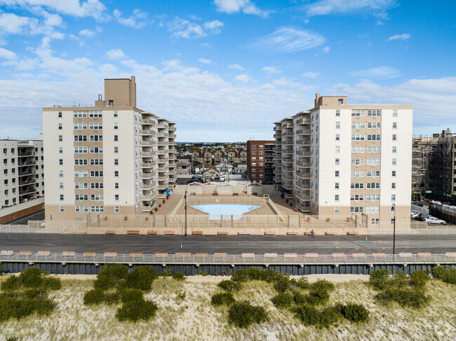 Building Photo - Long Beach Terrace