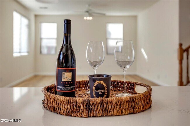 Foto del edificio - 9021 W Villa Maria Dr