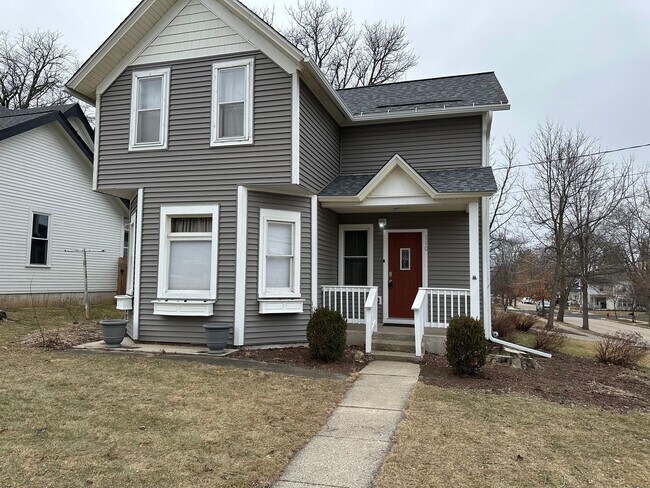 Foto del edificio - 110 N High St