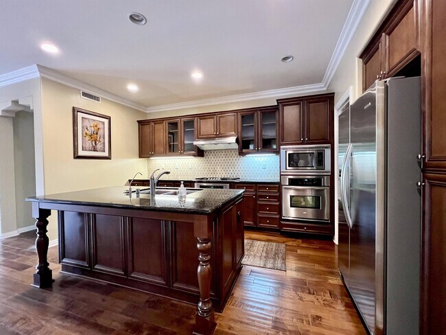 Building Photo - 3974 E Callaway Dr