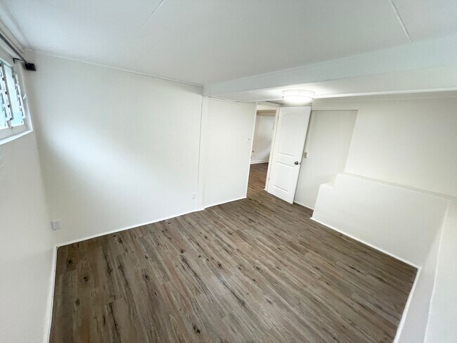 Foto del edificio - 2355 Orchid St