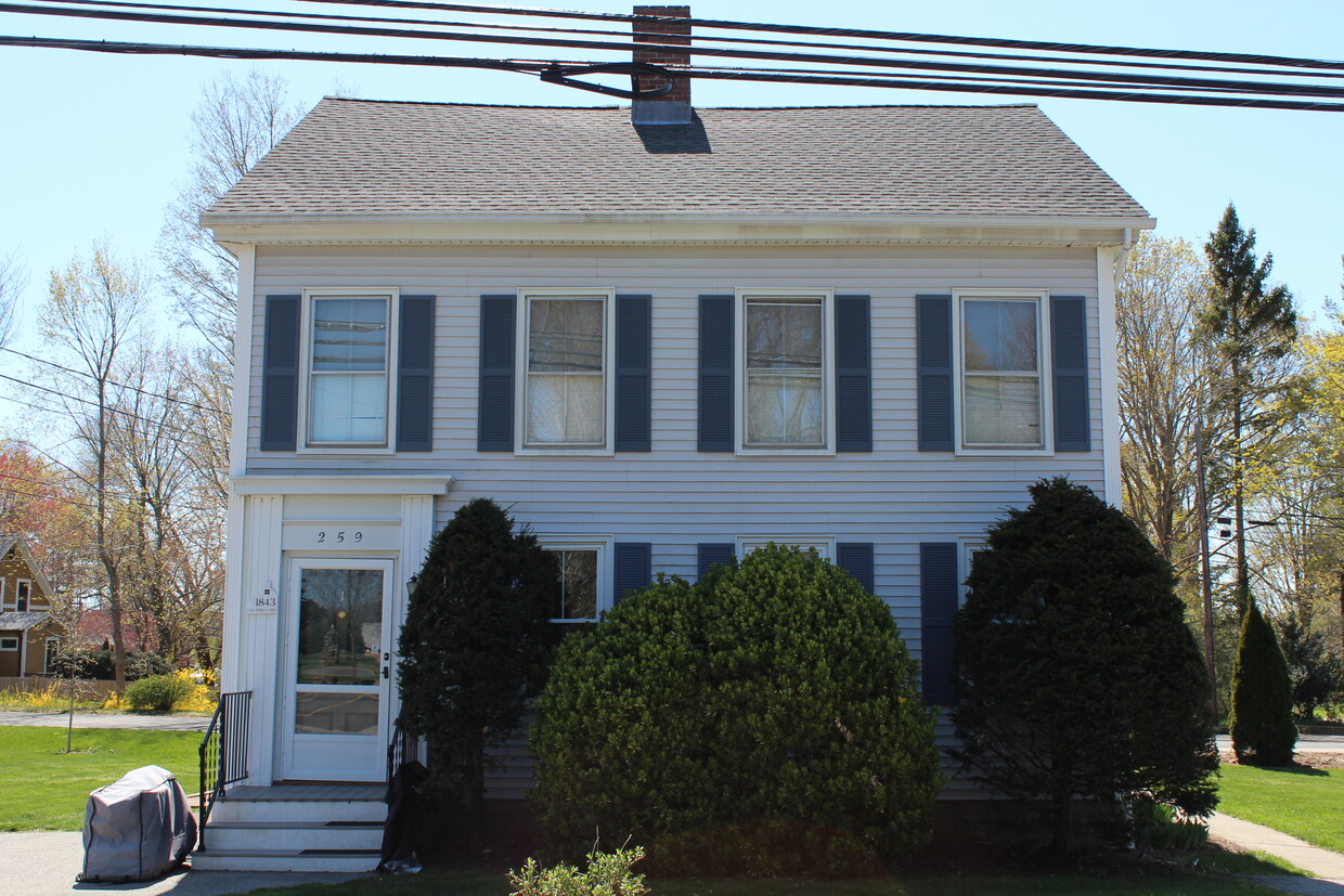 Primary Photo - 259 Old Whitfield St