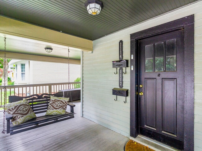 Foto del edificio - 1112 Clinton St