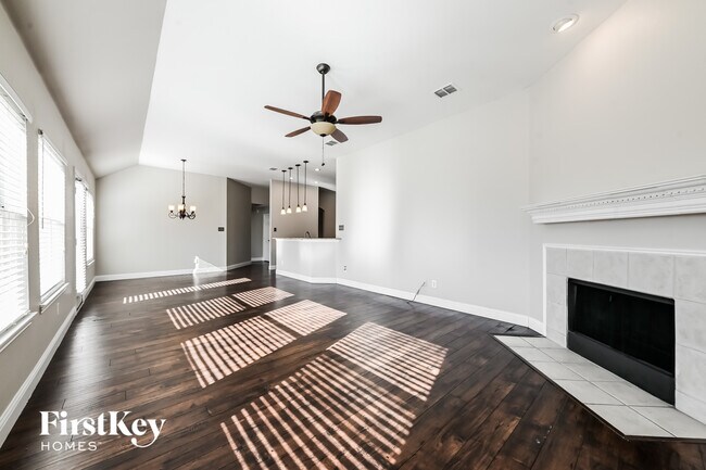 Building Photo - 502 Dover Park Trail