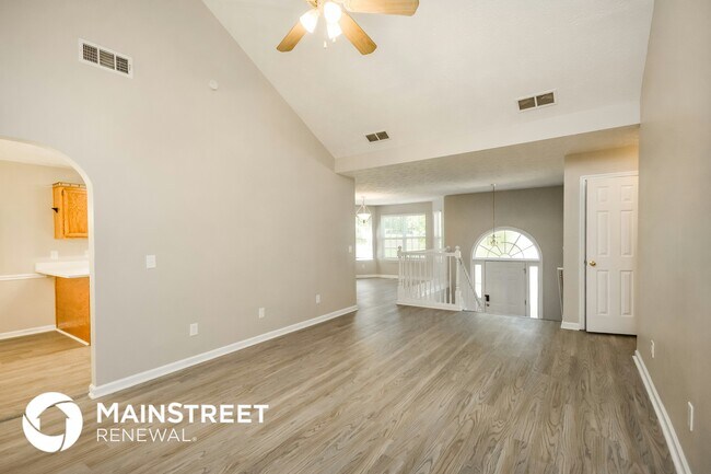 Foto del edificio - 570 Freeman Dr