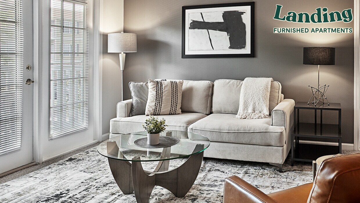 Foto principal - 1 Rocky Ridge Blvd
