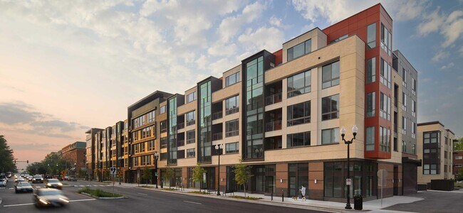 Foto del edificio - 3110 10th St N