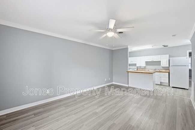 Foto del edificio - 322 N Key St