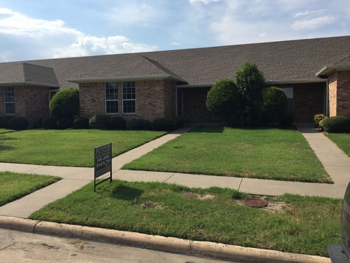 Building Photo - 700 Biloxi Dr