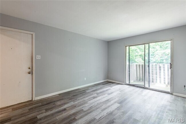 Foto del edificio - 3004 Pembroke Ln