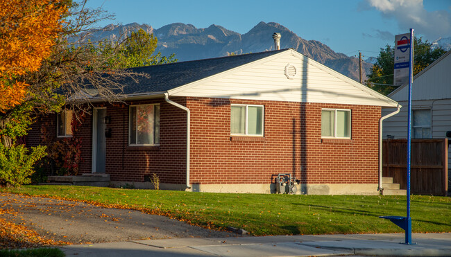 Building Photo - 2351 S 500 E
