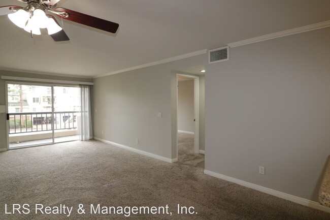 2 br, 2 bath House - 21500 Burbank Blvd. #210 - 4