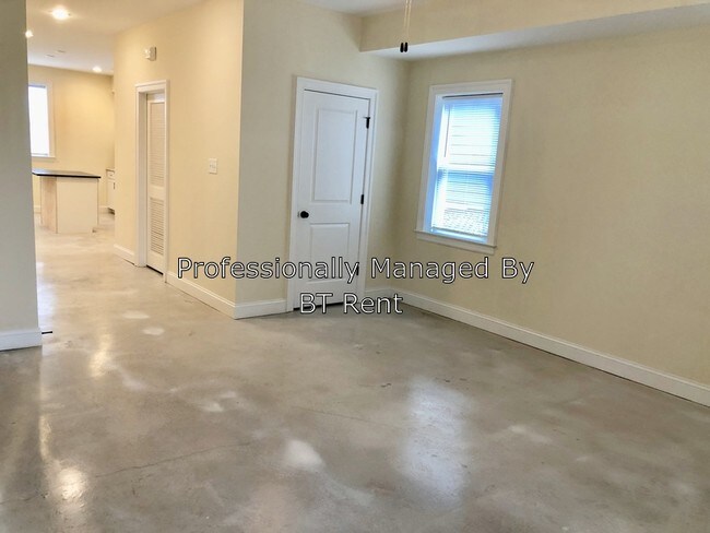 Foto del edificio - 2212 Carrington St