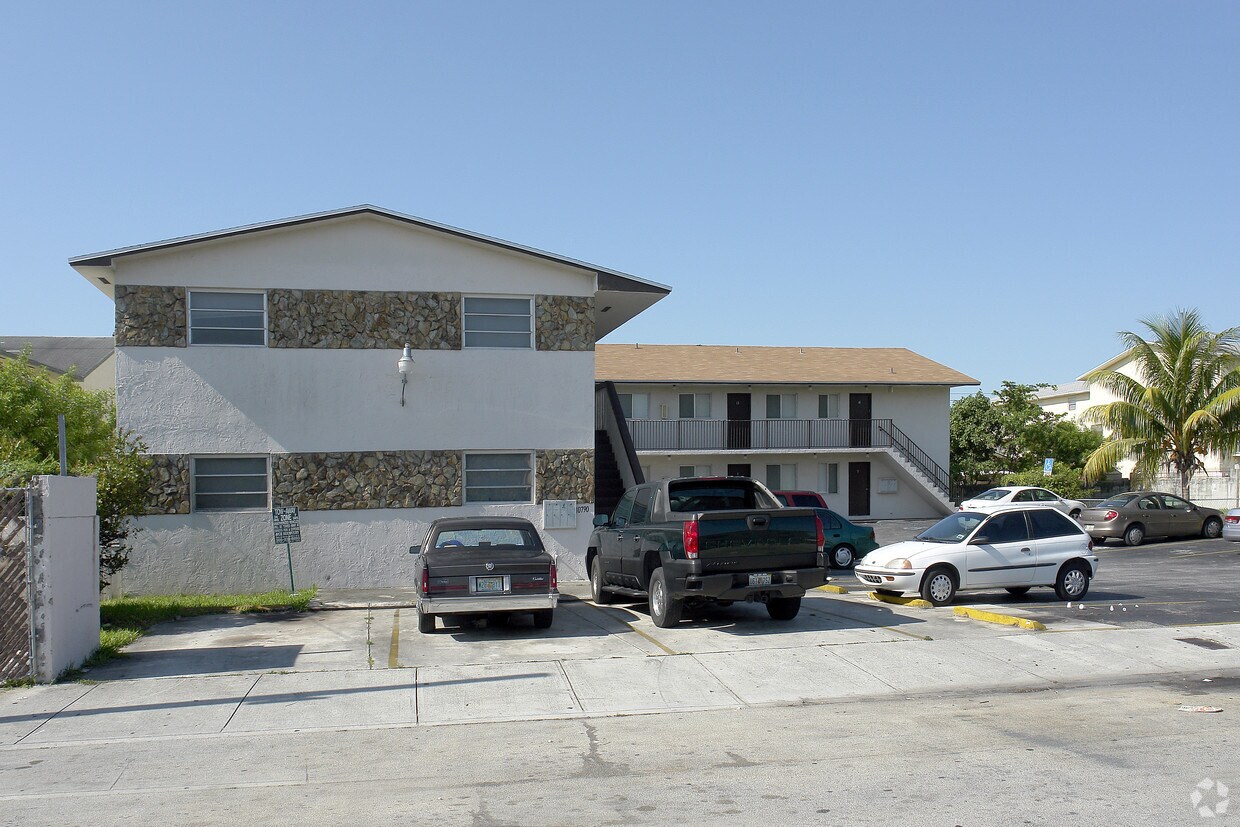 Foto del edificio - 10790 SW 3rd St