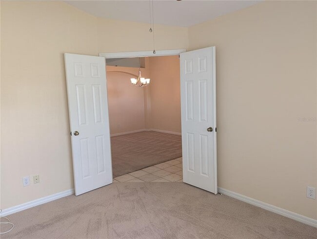 Foto del edificio - 515 Royal Ridge St
