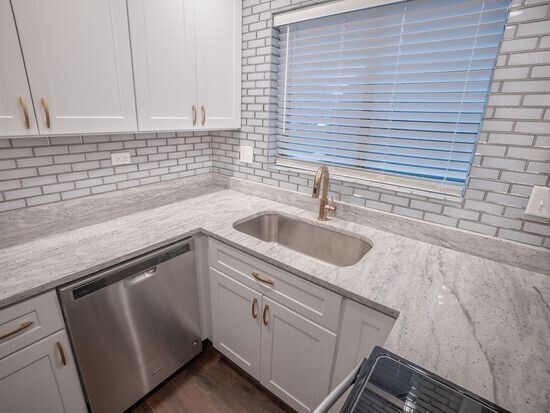 Foto del edificio - 435 Berkshire Dr